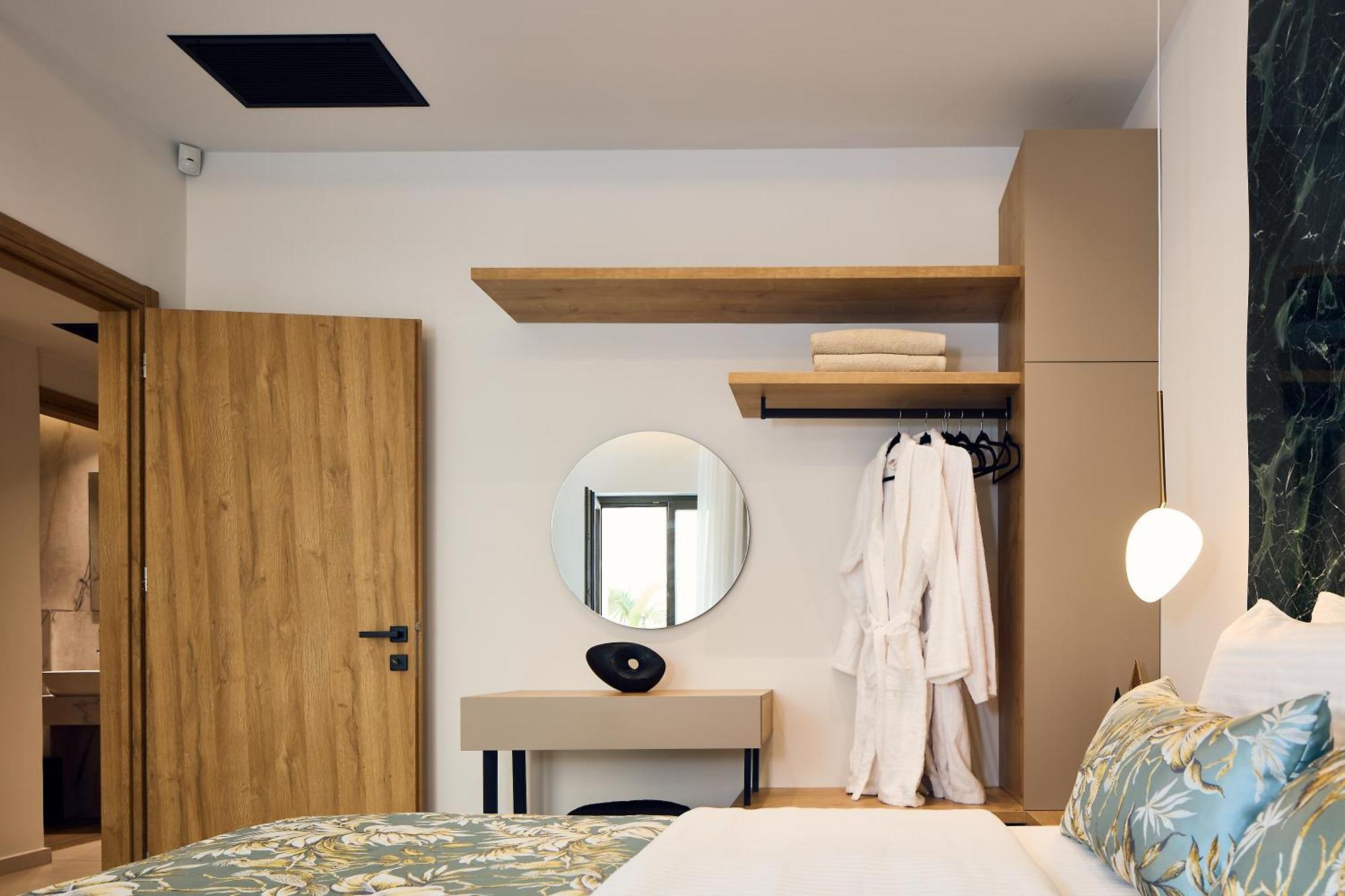 Grande Madonna Luxury Boutique Suites Rethymno Quarto foto